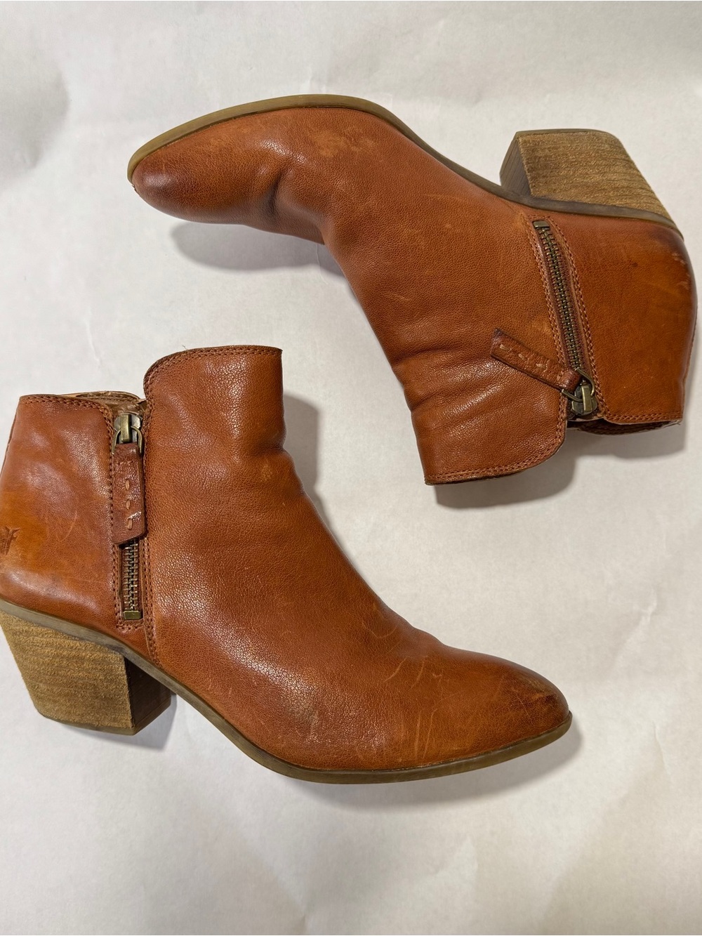 Frye Judith Brown Leather Zip Ankle Boots Booties Stacked Heel Womens Size 7.5
